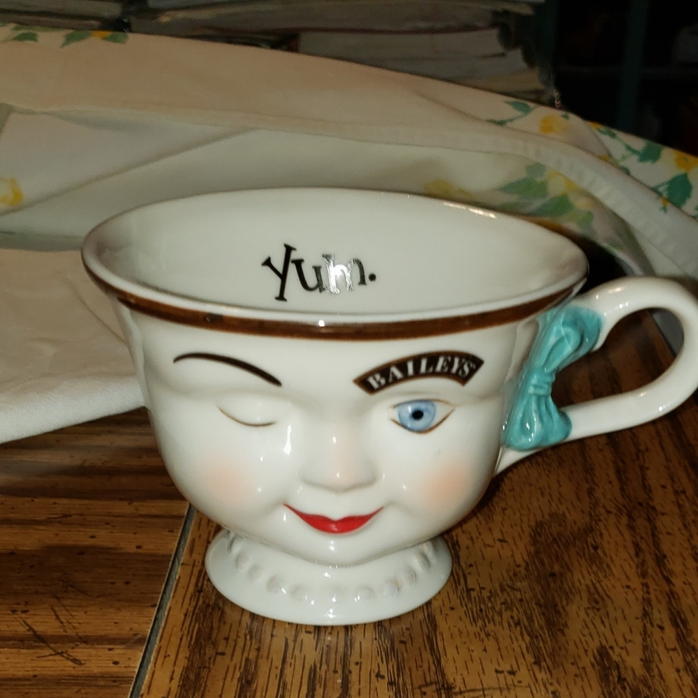 Vintage Limited Edition Bailey's Irish Cream Cups